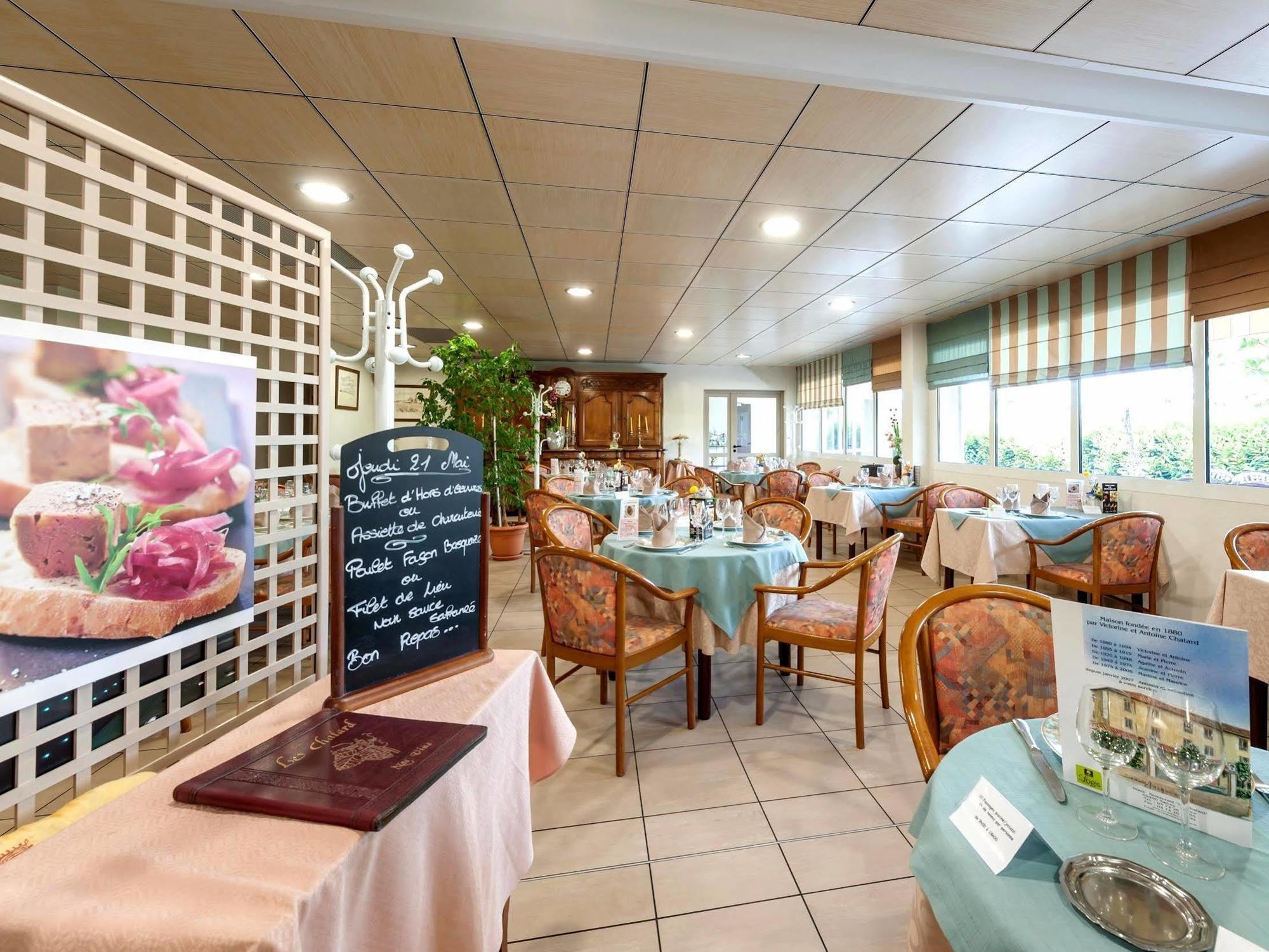 Hotel Le Chatard Sarcey Εξωτερικό φωτογραφία