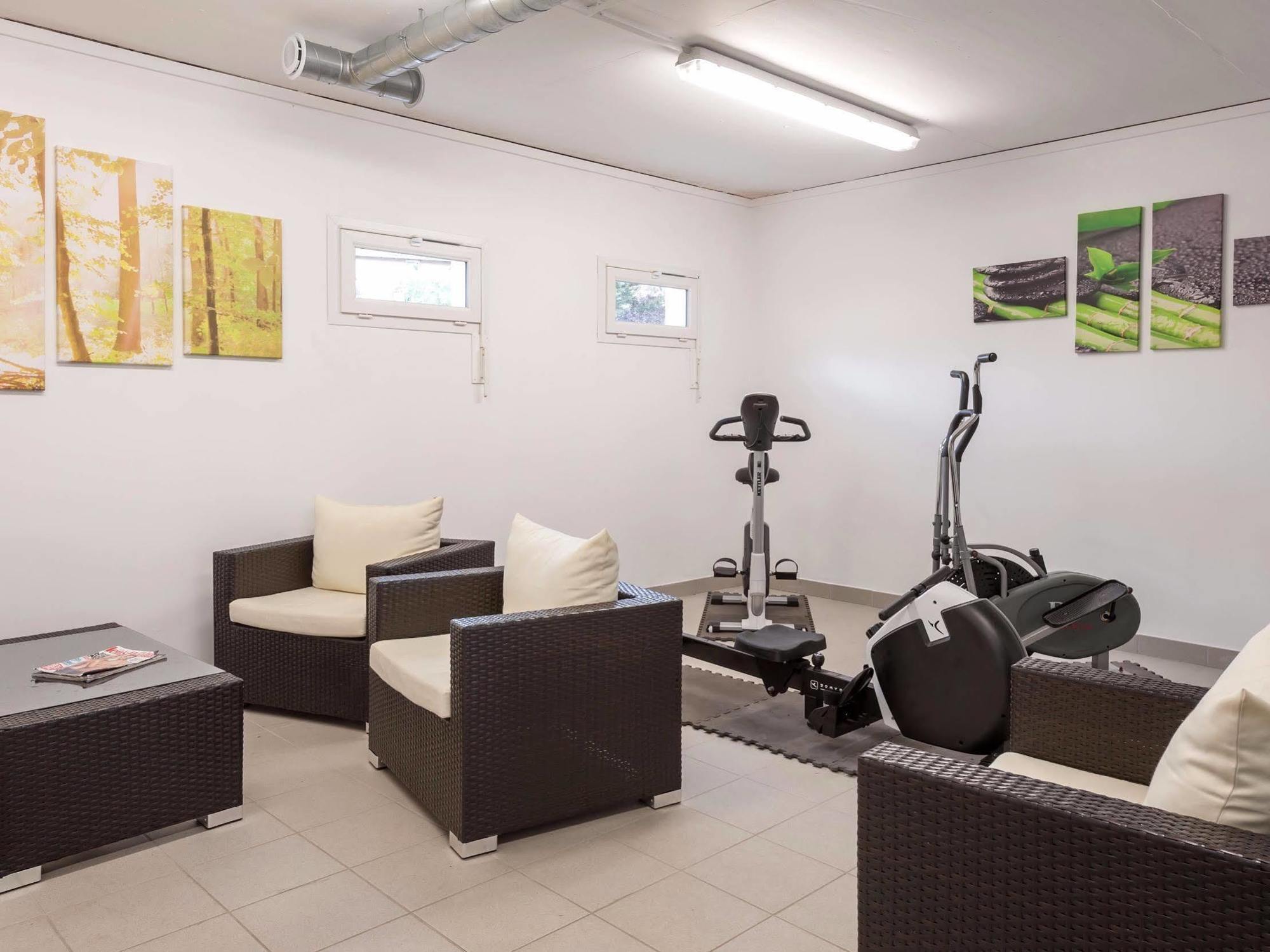 Hotel Le Chatard Sarcey Εξωτερικό φωτογραφία