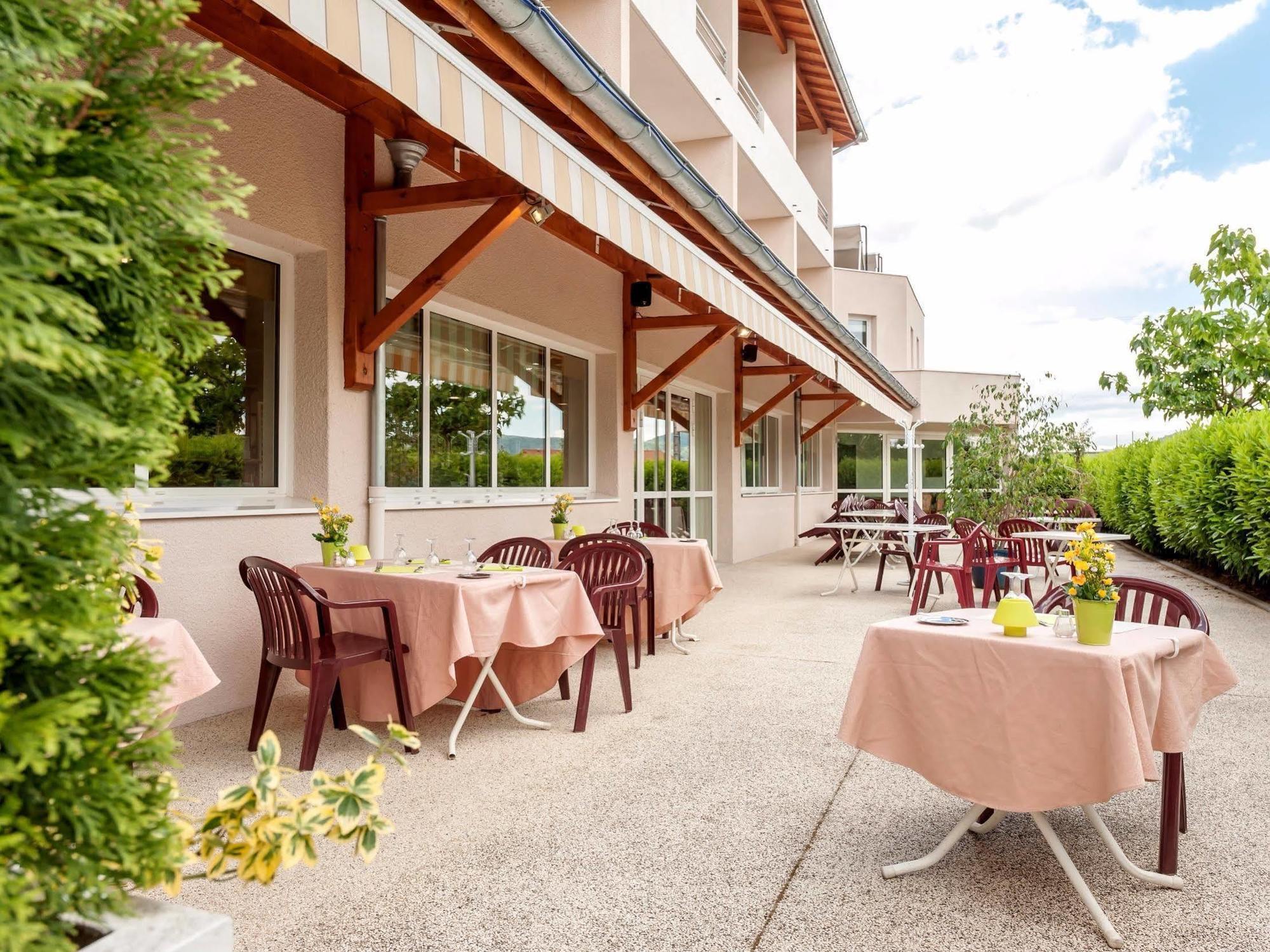 Hotel Le Chatard Sarcey Εξωτερικό φωτογραφία
