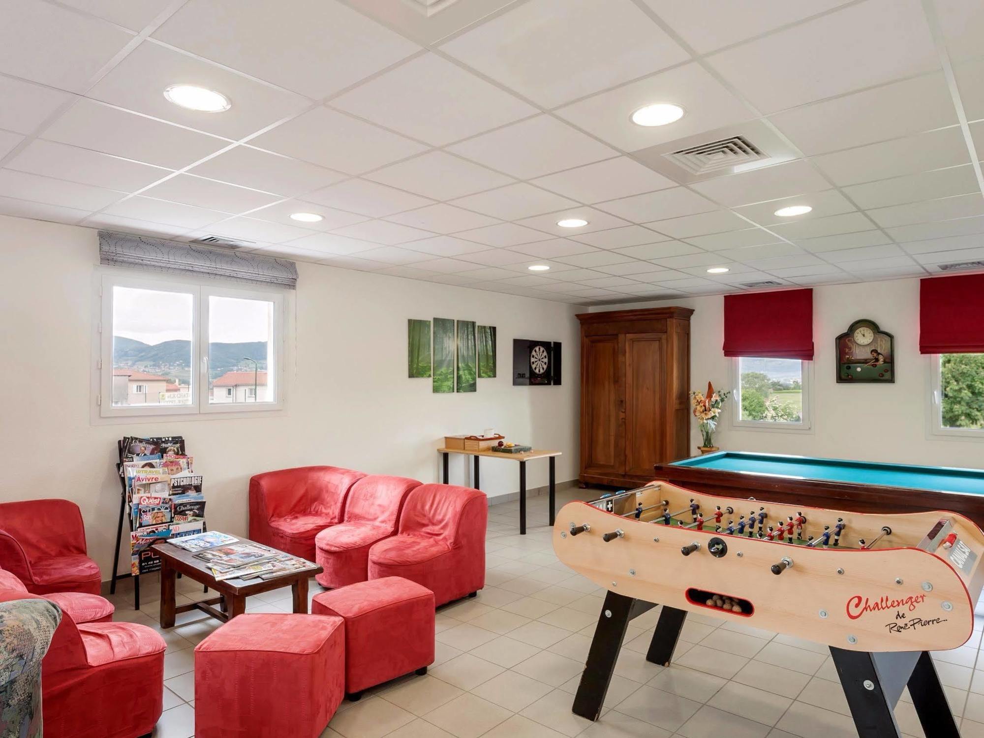 Hotel Le Chatard Sarcey Εξωτερικό φωτογραφία